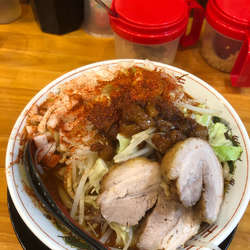 小ラーメン780円激辛火山100円