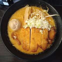 味噌かつラーメン