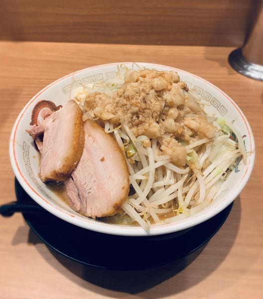 「ミニ（固め・アブラマシマシ￥730）」@豚山 上野店の写真