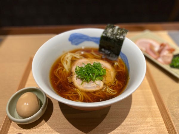 「醤油らぁ麺、特製トッピング」@NIPPON RAMEN 凛 TOKYOの写真