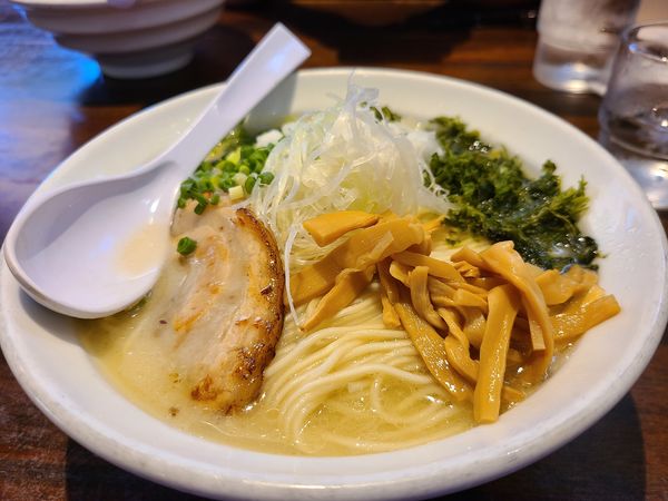 「濃厚鶏白湯(塩)」@麺屋 飛翔の写真