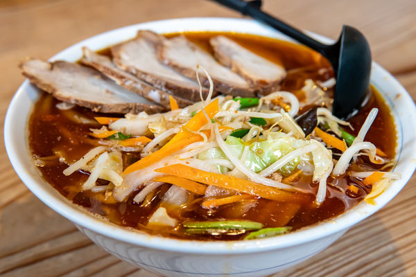 「野菜タンタンメン チャーシュートッピング」@肉屋の食堂 みおやの写真