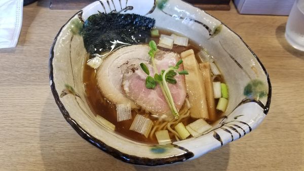 「生醤油らぁ麺」@麺屋 椿丸の写真