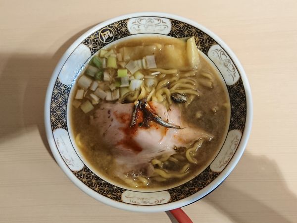 「すごい煮干しラーメン」@すごい煮干ラーメン野毛 すし 釣りきんの写真