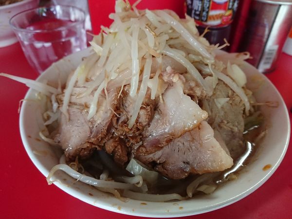 「豚入りラーメン」@ラーメン二郎 三田本店の写真