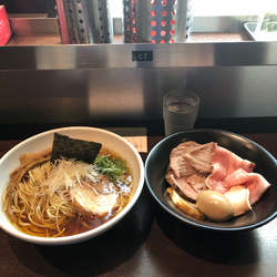 あご出汁（大盛）全増し