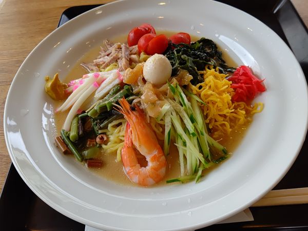 「冷し中華(並盛・ゴマダレ)935円」@遊彩食の写真