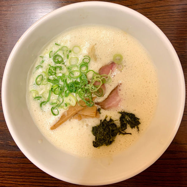 「鶏白湯煮干そば (780円)」@鶏白湯そば まつ尾の写真