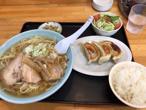 「平日餃子セット大盛り」@青竹手打麺 餃子 岳乃屋の写真