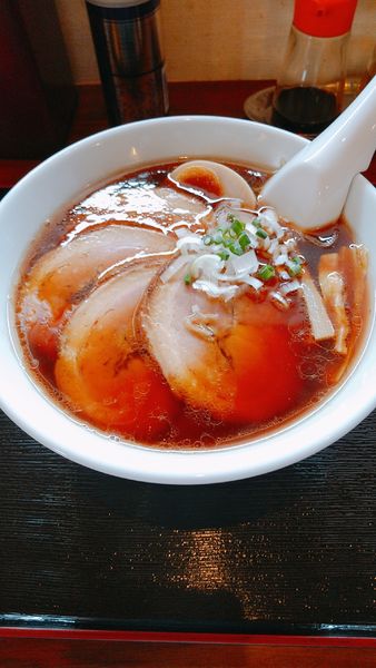 「正油ラーメン(トッピング：チャーシュー)」@麺屋 きた村の写真