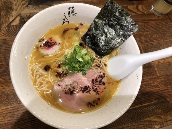 「鶏白湯ラーメン　750円」@麺屋 藤しろ 目黒店の写真