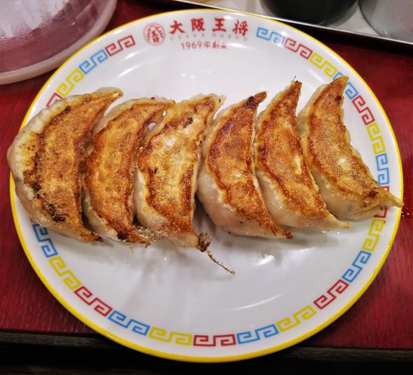 「元祖焼餃子(6個) 265円」@大阪王将 御徒町駅前店の写真