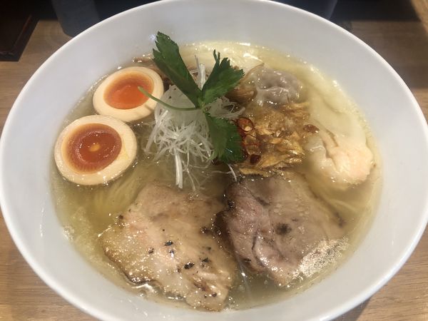 「特製しおらぁ麺（1080円）」@らぁ麺や 嶋の写真