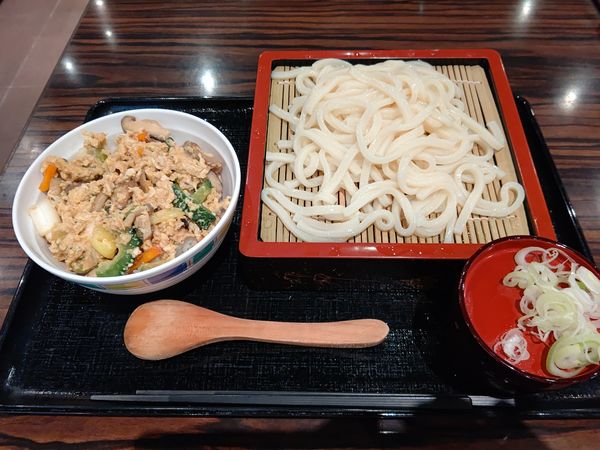 「三昧丼セット(並盛・冷たいうどん)830円」@そば三昧 高崎店の写真