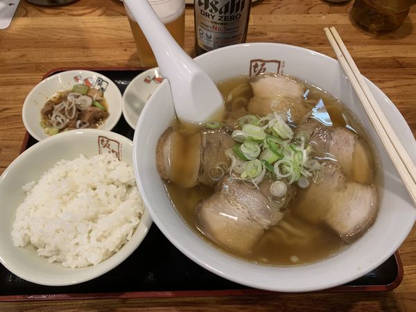 「喜多方ラーメン680+ノンアル300＝980円」@喜多方ラーメン 坂内 歌舞伎町店の写真