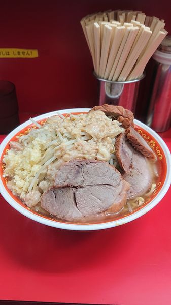 「麺マシ大豚 カタカタ  野菜  ニンニク  油」@ラーメン二郎 上野毛店の写真