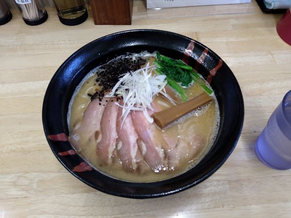 「鶏白湯らーめん＋チャーシュー」@麺喰厨房 EVO2の写真