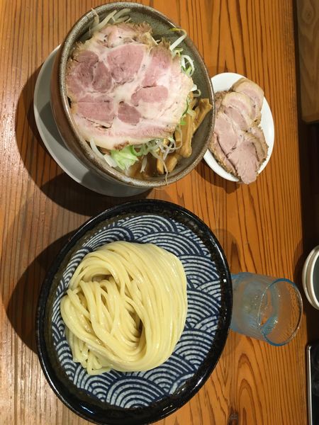 「味噌つけめん＋チャーシュー」@麺 一直の写真