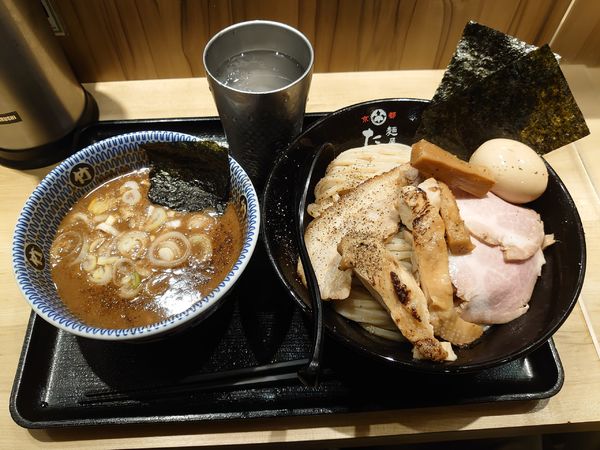 「特製つけ麺（大）」@麺屋 たけ井 阪急梅田店の写真