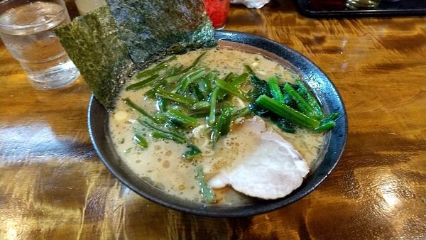 「茎わかめラーメン（８５０円）」@麺処 謹ちゃんの写真