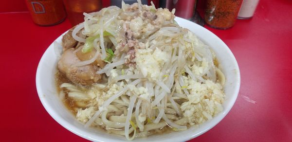 「小豚ラーメン（850円）ニンニクアブラカラメ」@ラーメン二郎 大宮公園駅前店の写真
