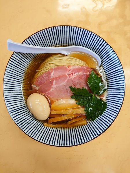 「冷やし煮干しそば＋味玉」@中華そば よしかわの写真