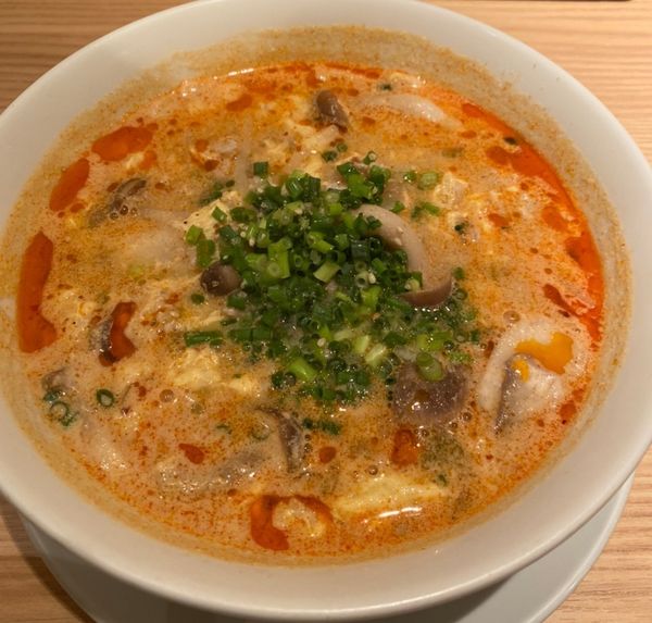 「【限定】秋のたまご塩担々麺　８８０円」@横濱一品香 若葉台店の写真