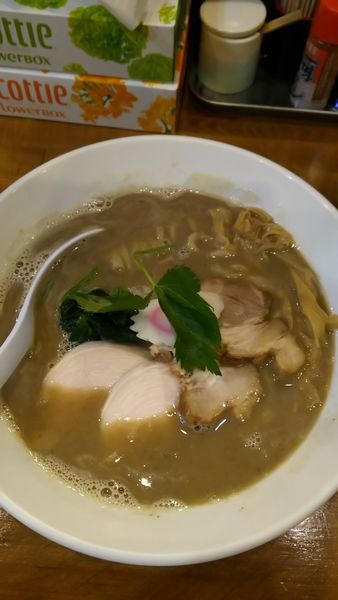 「濃厚煮干しラーメン」@つけ麺 弐☆゛屋の写真