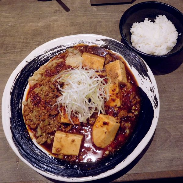 「【夏季限定】スタミナ冷やし麻婆麺（900円）2辛＋ニンニク」@つけめんTETSU 調布店の写真