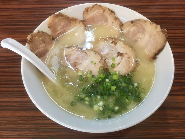 「塩らーめん＋チャーシュー」@らーめん 天道の写真