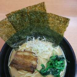 味噌とんこつラーメン　麺固め　790円