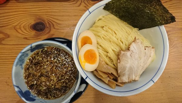 「限定だししょうゆつけ麺 900円」@別邸三く 豚骨らーめん 真真の写真