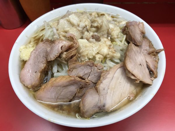「小ブタ入りニンニク少しアブラマシ」@ラーメン二郎 上野毛店の写真