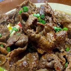 牛肉まみれラーメン黄金騎士麺野菜ﾌﾂｳｱﾌﾞﾗﾅｼ