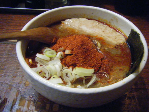 「辛辛魚らーめん（辛め）」@麺処 井の庄 立川店の写真