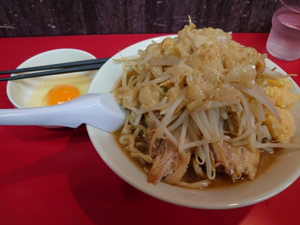「ラーメン 300g 味薄めにんにく」@ラーメン山崎の写真
