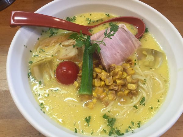 「【期間限定】冷やしもろこしラーメン(¥900)」@めん屋 平右衛門の写真