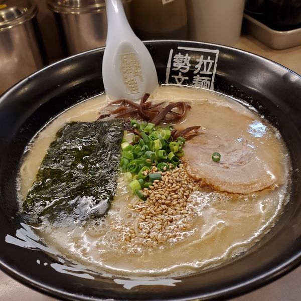「ラーメン(¥700)」@博多せぶんの写真