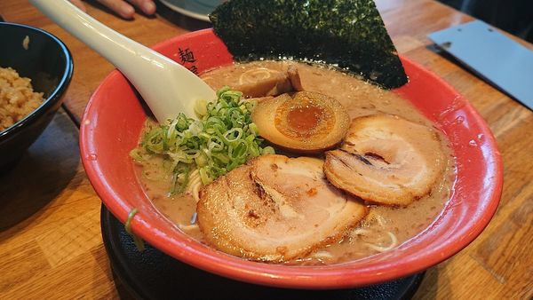 「こく丸ラーメン870円」@麺屋 めん虎の写真
