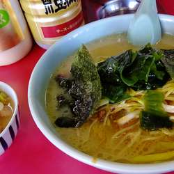 ネギラーメン730円＋サービスもつ煮