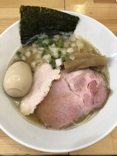 「煮干らーめん(正油)800円➕味玉100円」@煮干らーめん 川むらの写真