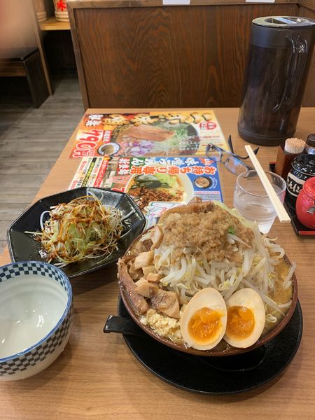 「味噌二郎　普通盛り、麺柔、味玉、辛ねぎ(サービス券)」@なかむら商店の写真