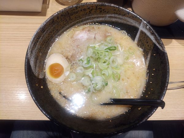 「げんこつ ﾒﾝﾏ抜き」@らーめん絆 名古屋本店の写真