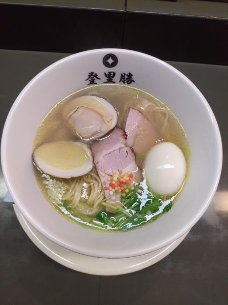 「はまぐりしおらーめん ﾒﾝﾏ抜き」@らぁめん登里勝の写真