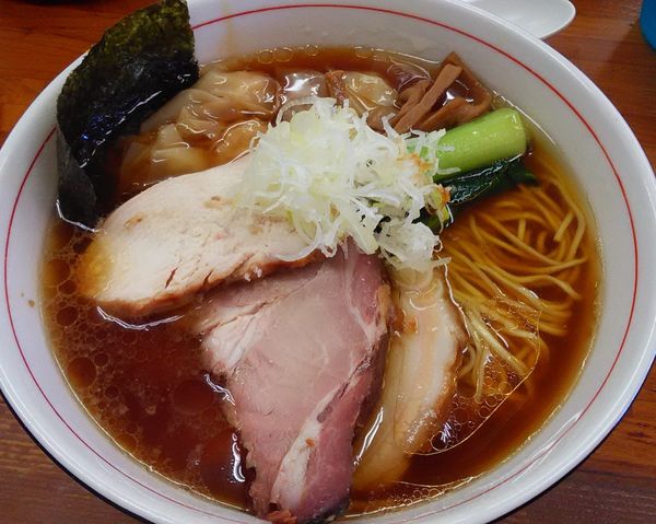 「わんたんらーめん　+　チャーシュー」@らぁめん 夢の写真