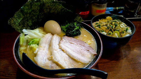 「大山家SP塩ラーメン+ネギめし+他」@ラーメン 大山家 昭島店の写真