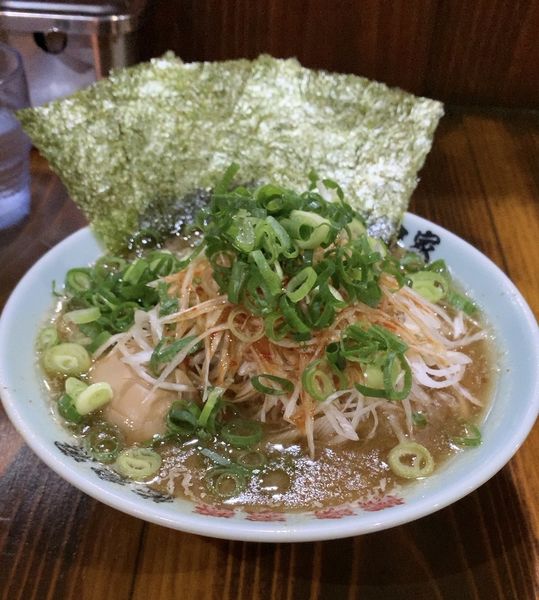 「横浜ラーメン 白髪ネギ 味玉」@横浜家系 佐倉家の写真