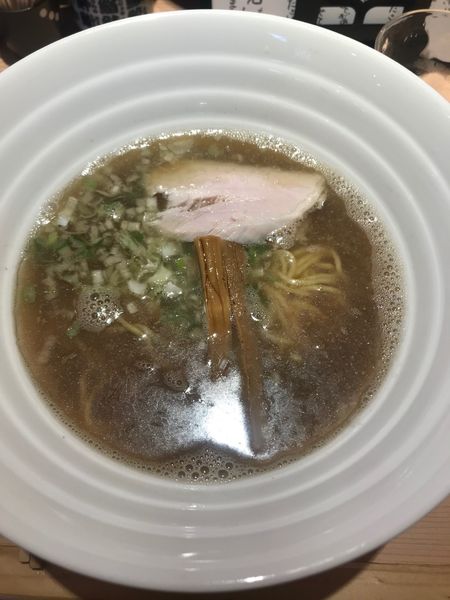 「地魚醤油らぁめん（大盛）＋餃子3個」@江ノ島らぁ麺 片瀬商店の写真