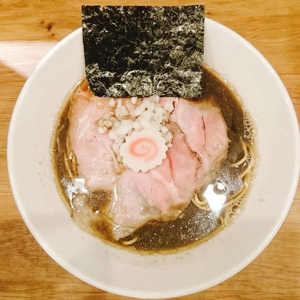 「烏賊ブラック」@煮干拉麺 小烏丸 問屋町店の写真
