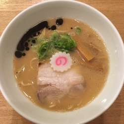 ミニ ミラノとんこつラーメン